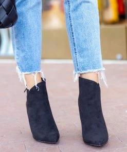 Qupid Azalea Booties