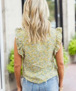 Tops Tallie Top By BB Dakota