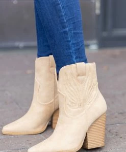 Qupid Accessories Avery Booties