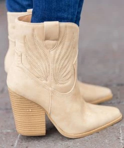 Qupid Accessories Avery Booties