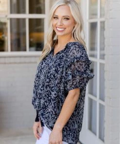 Doe & Rae Kamryn Top Tops