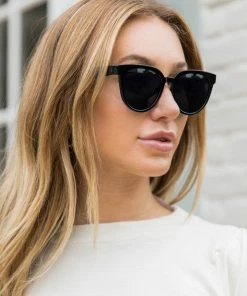 * Jamie Sunglasses Accessories