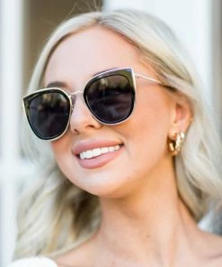 Cramilo Eyewear Retro Cat Eye Sunglasses