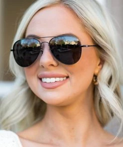 Polarized Frame Aviator Sunglasses By WearMe Pro Tanya X Avara