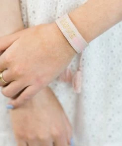 * Accessories Love Bracelet- Pink