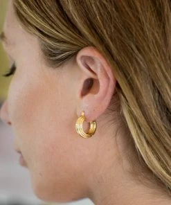 Fame Best Dressed Guest Abby Hoop Earrings