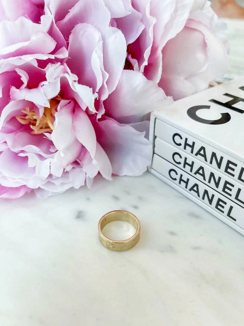 A.v Max Nailhead Ring